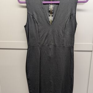 Lulu's Black Sleeveless Midi Sheath Dress with V-Notch